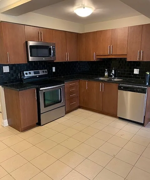 55 Yarmouth St #902 — Photo 7