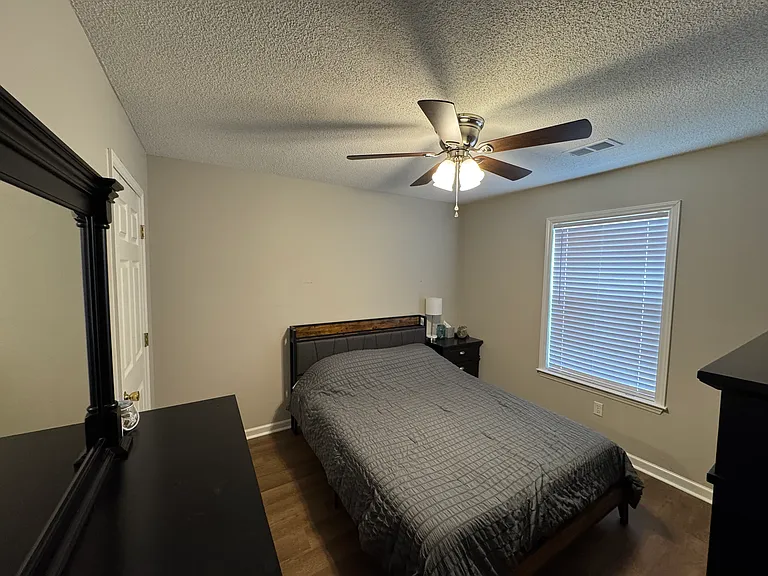 8 Hampton Oaks Pl — Photo 8