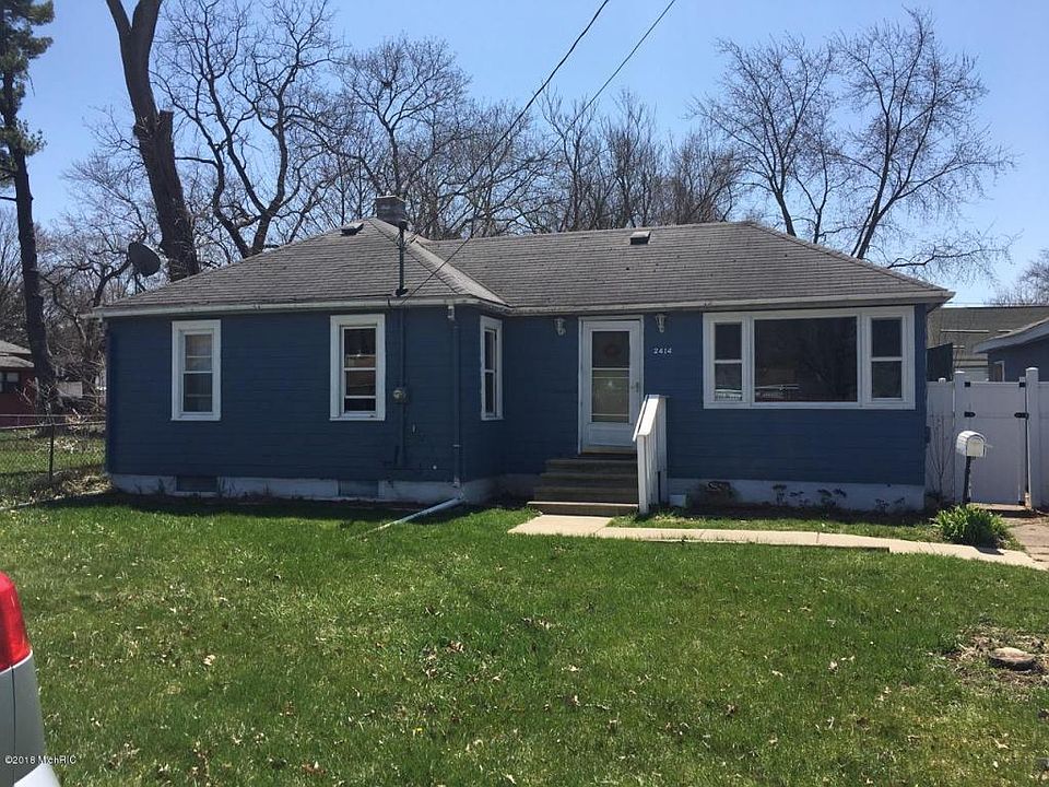 1st image of 2414 Kenilworth Ave