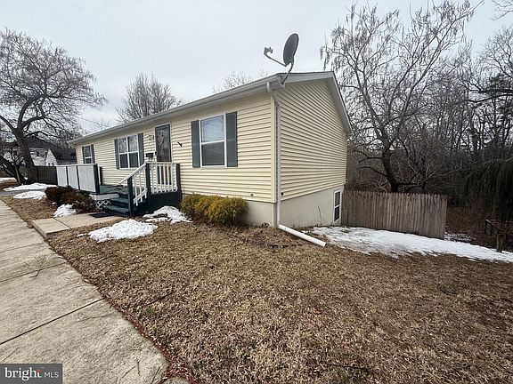 2nd image of 111 Mulford Ave
