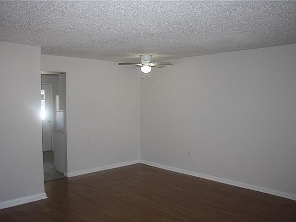 3rd image of 12409 Oak Cedar Pl APT 102