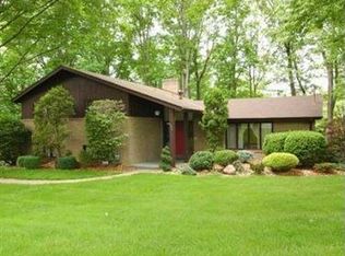 206 Woodbine Dr, Beaver, PA 15009