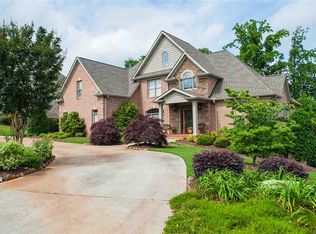 576 Verdae Dr, Spartanburg, SC 29301