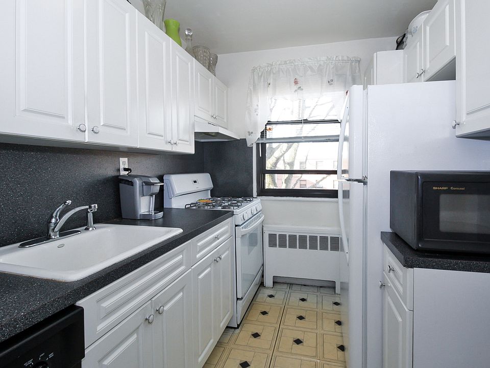 1st image of 15548 81st Street