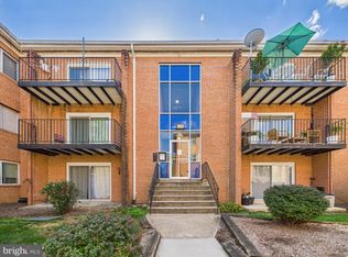 3404 25th St S APT 34, Arlington, VA 22206