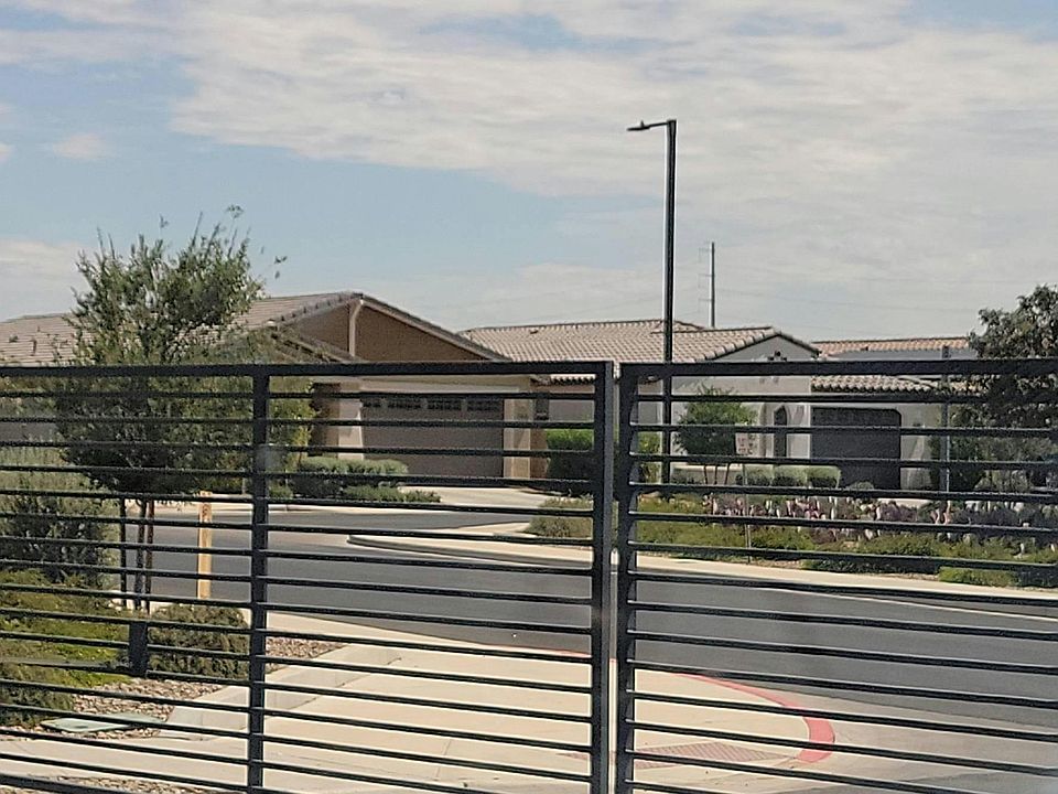 2nd image of 16925 W Las Palmaritas Dr