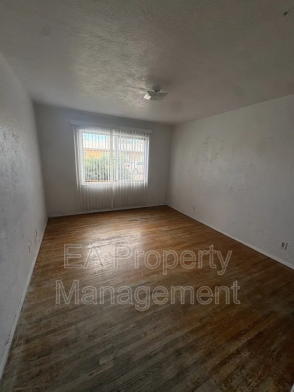 1 bed, 1.0 bath, 650 sqft, $895 — Photo 3