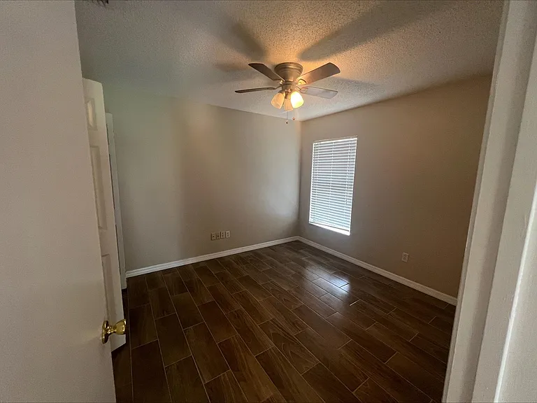 5165 Formby Dr — Photo 3