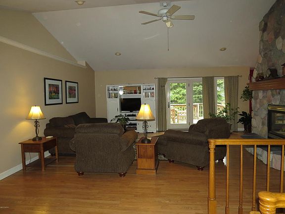 5th image of 439 Hayes St