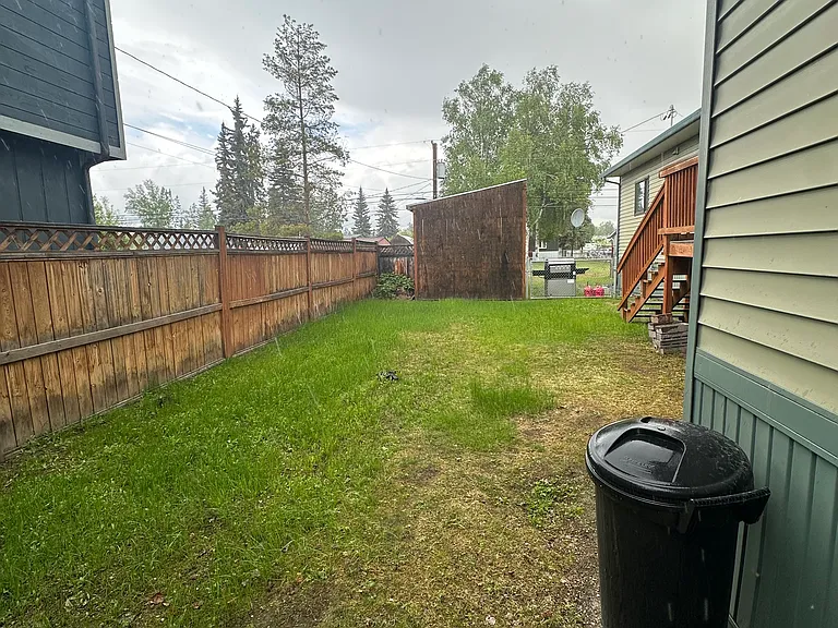 Carr Ave — Photo 21