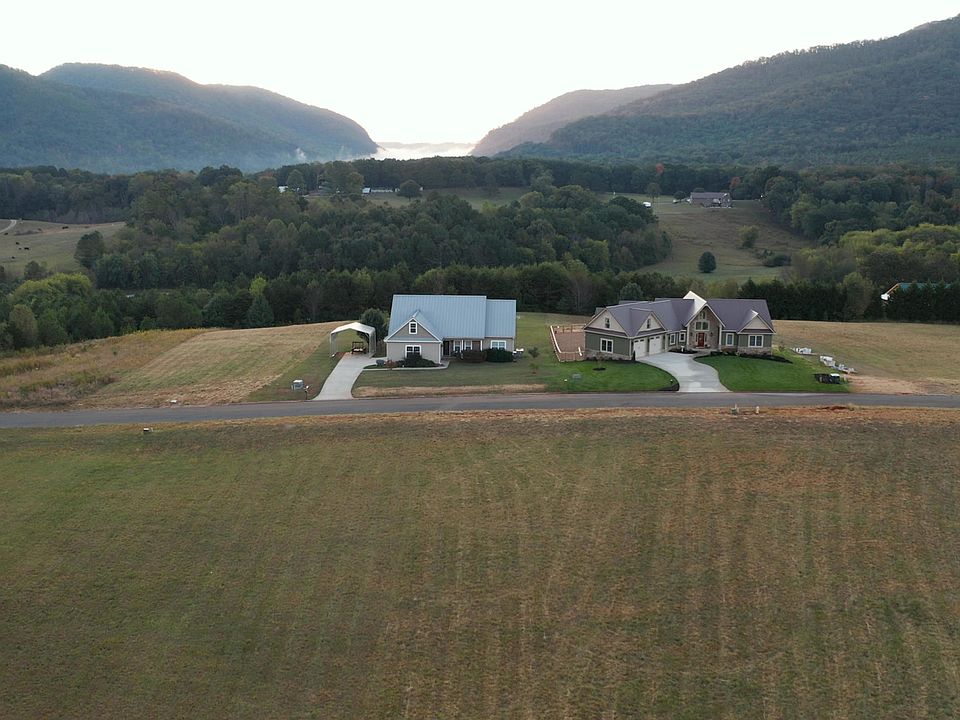 1st image of 143 Waterstone Dr #31