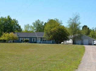 5623 N Schneider Rd NW, Rapid City, MI