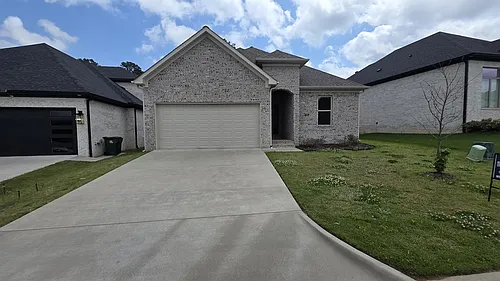 303 Fletcher Loop Photo 1