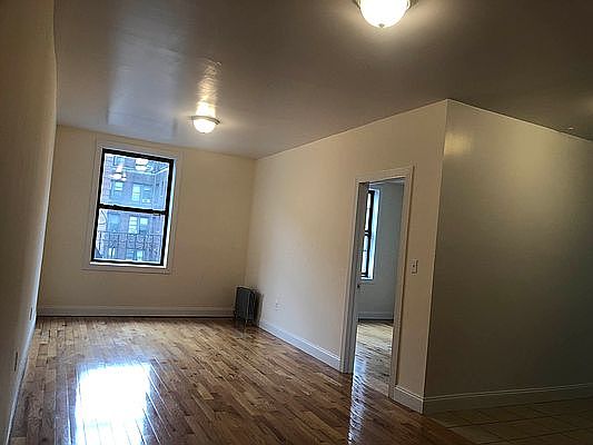 3rd image of 170 Nagle Ave #314