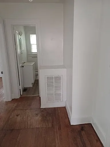 416 N Mercer St — Photo 12