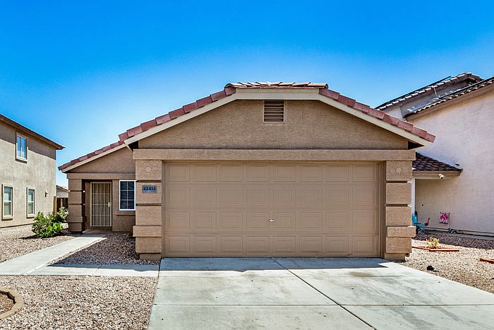 1st image of 22813 W Gardenia Dr
