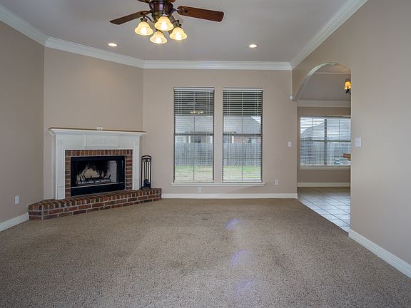 5th image of 4237 Parkridge Dr