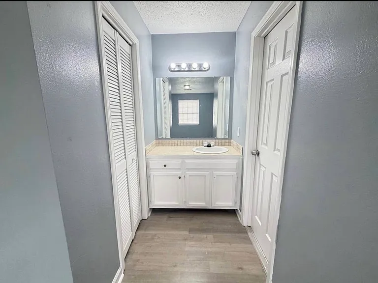3515 Yorkfield Dr #1 — Photo 3