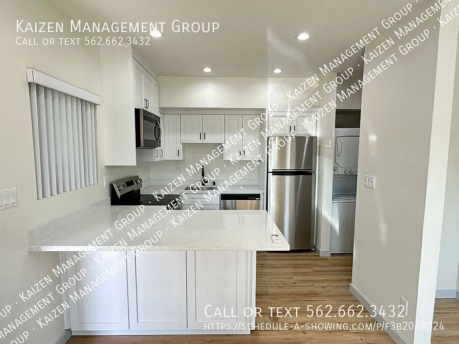 Building Photo - 11893 Truro Ave #12