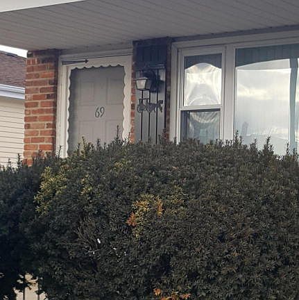 2nd image of 69 Hyannis St