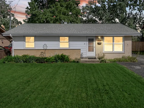 13209 E Playfield Dr, Crestwood, IL 60418