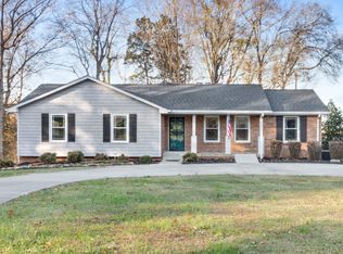 301 Wedgewood Dr, Clarksville, TN 37043