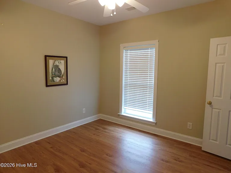 107 Beacon St — Photo 10