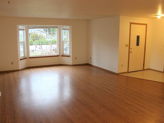 2nd image of 312 Country Estates Dr W