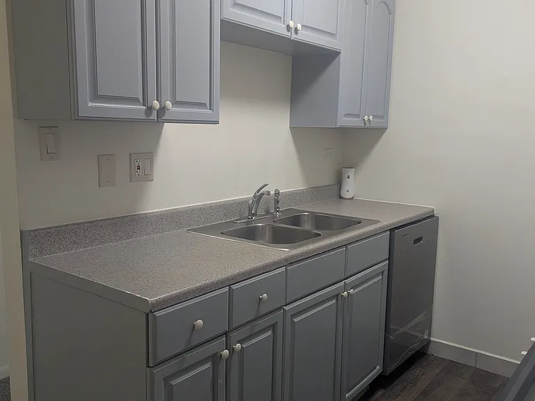 866 Crimson Ct #1-105 — Photo 7