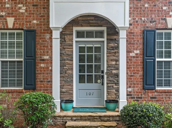 101 River Park Xing, Woodstock, GA 30188