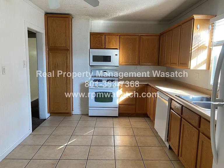 866 S McClelland St — Photo 21