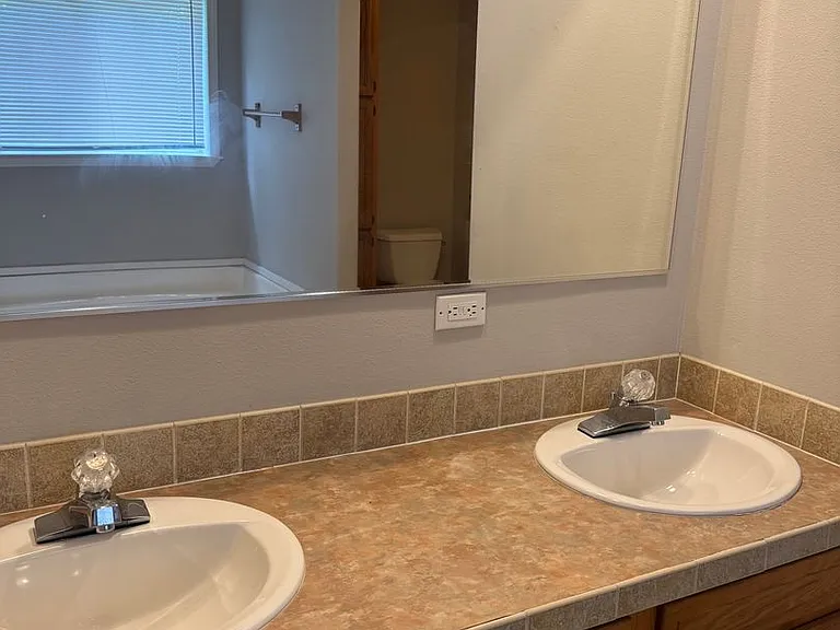 5488 Rigsby Rd — Photo 23
