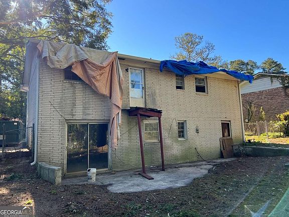 2nd image of 2839 Old Farm Rd