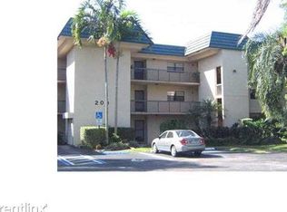200 Jacaranda Country Club Dr #6B, Plantation, FL 33324