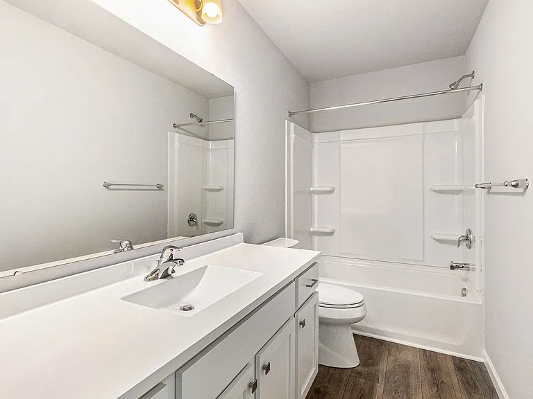 507 Burr St — Photo 10