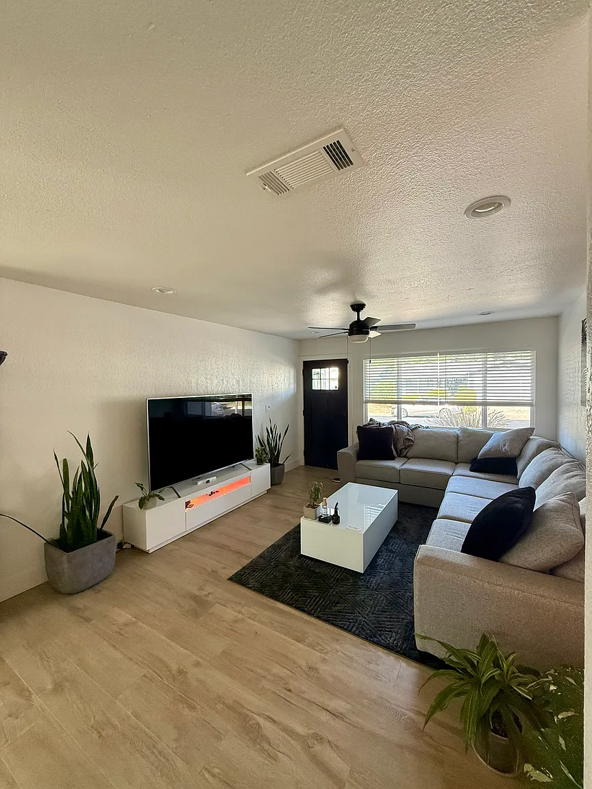 10282 Countryside Way photo 1