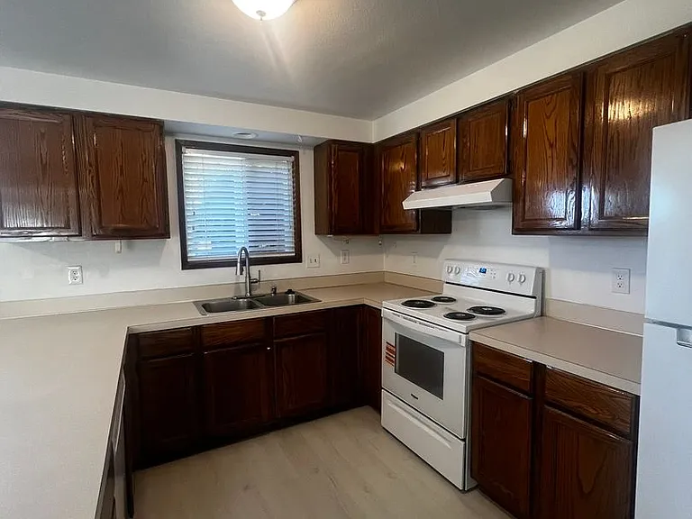 Adorable 2 Bedroom in Lynden! — Photo 8