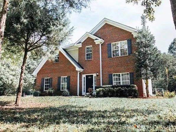 9124 Leah Meadow Ln, Charlotte, NC 28227