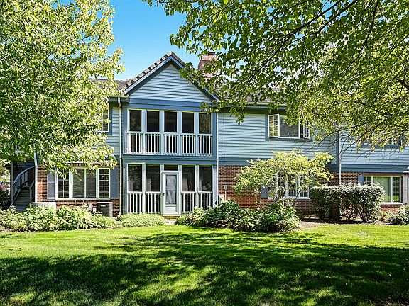 3rd image of 172 Foxborough Pl #0