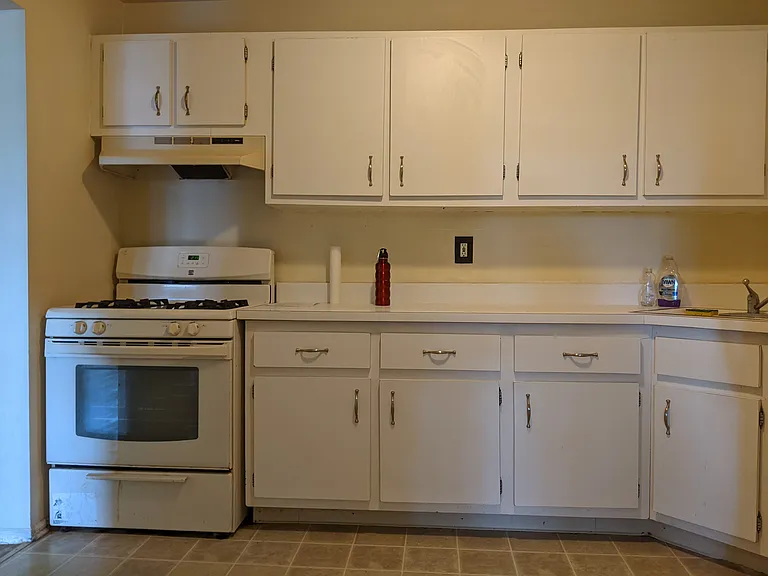 College Dr — Photo 1