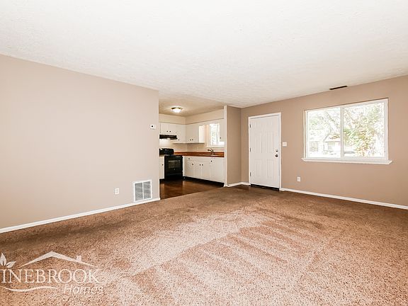 5th image of 3049 Pawnee Dr