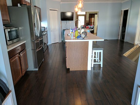 Wood Laminate Kitchen