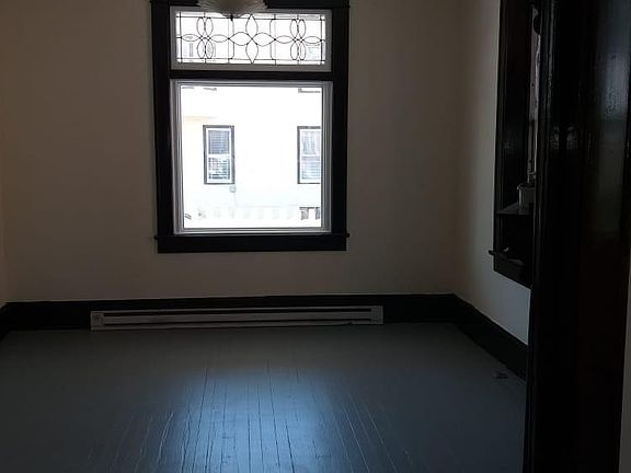 4th image of 140 E North Ave