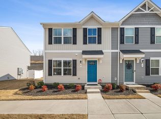 8 Tidworth Dr, Greer, SC 29651