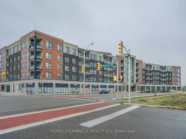 150 Oak Park Blvd E #312, Oakville, ON L6H 3P2