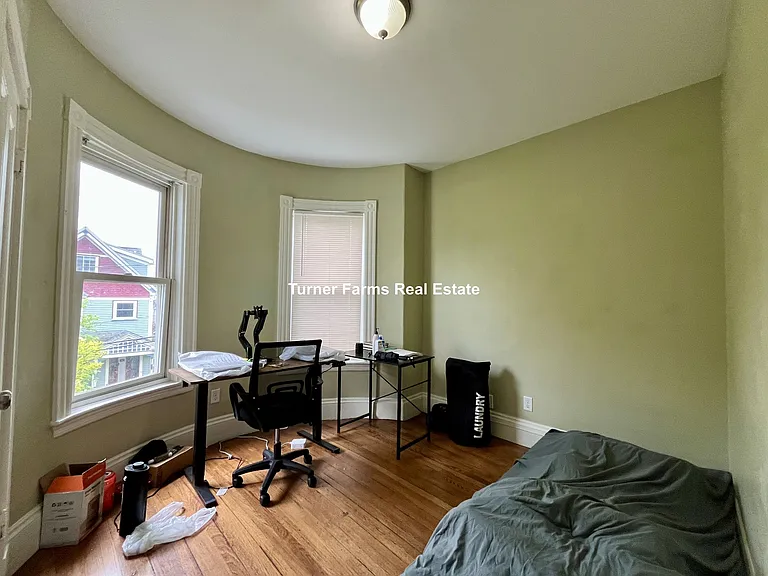 23 Evergreen St #2L — Photo 8
