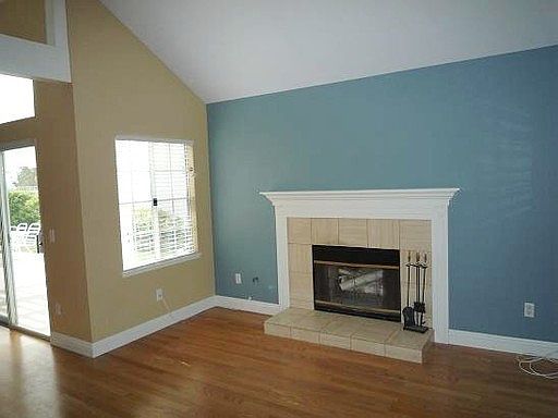 4th image of 23890 Bennington Dr