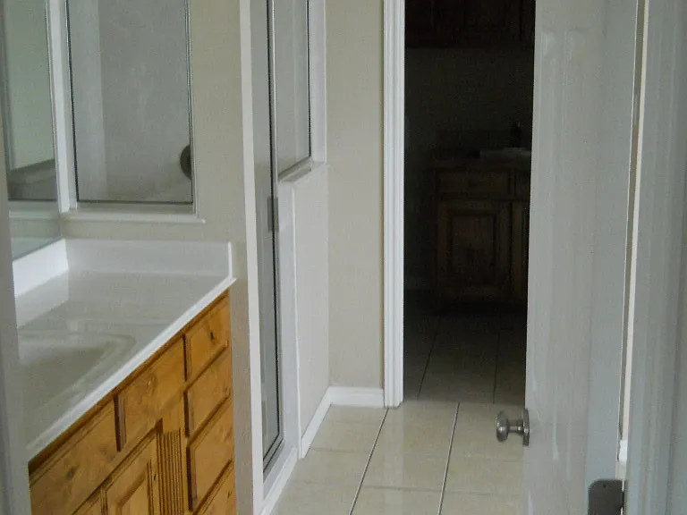 202 Ruger St — Photo 5