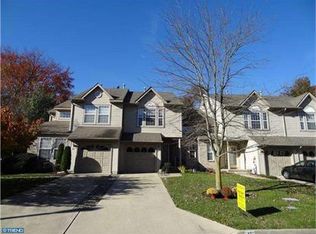 47 Smokey Run Dr, Berlin, NJ 08009