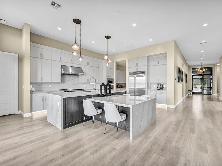 10935 Rossa Peak Ave — Photo 7